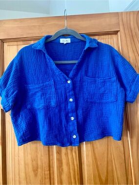 Love Notes Blue Double Gauze Cotton Boxy Cropped Button Front Top M